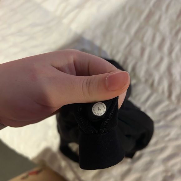 Lululemon InStill tank - Picture 6 of 6